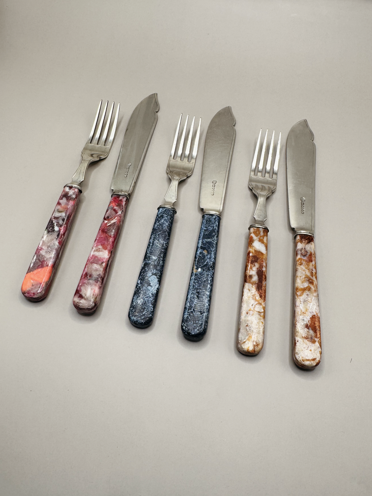 Fabreco® Vintage Knife & Fork Set - Pink